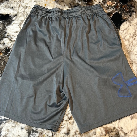 Under Armour Men's size small Athletic Shorts in Gray and Blue - Picture 5 of 5